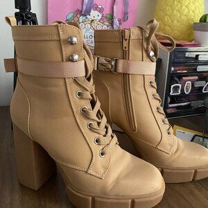Steve Madden Beige Combat Heel Boots - Size 8 - Renegade-pc